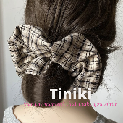 Retro London Plaid Scrunchie